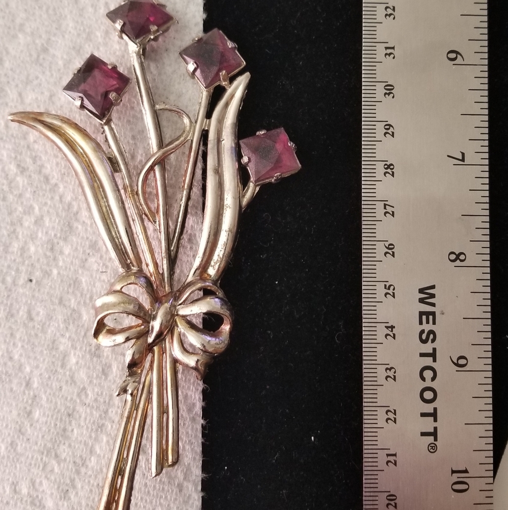 Vintage XL brooch